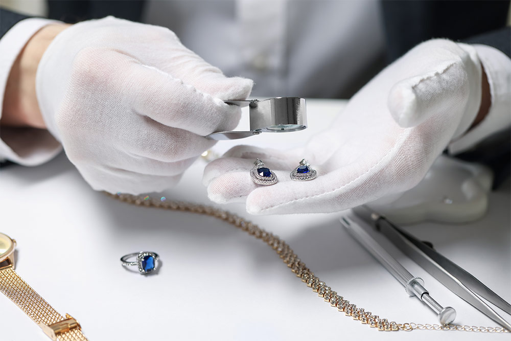 Guida alla valutazione pietre preziose e alla valutazione smeraldi | MV Luxury Group