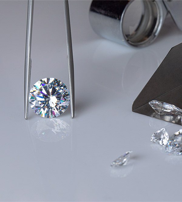 Quotazioni diamanti: valutiamo e acquistiamo diamanti | MV Luxury Group