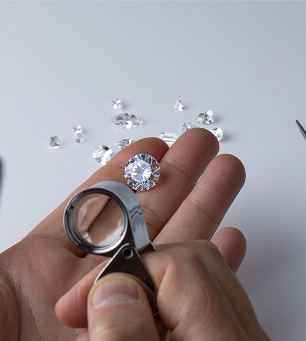 Certificare diamante: guida alla lettura di un diamante certificato | MV Luxury Group