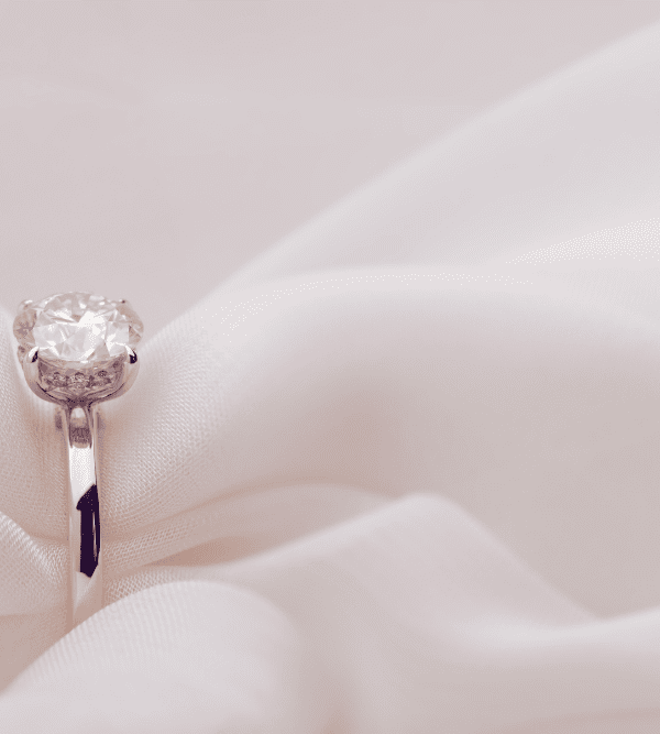 Valuta diamanti e scopri compra diamanti sicuri e affidabili | MV Luxury Group