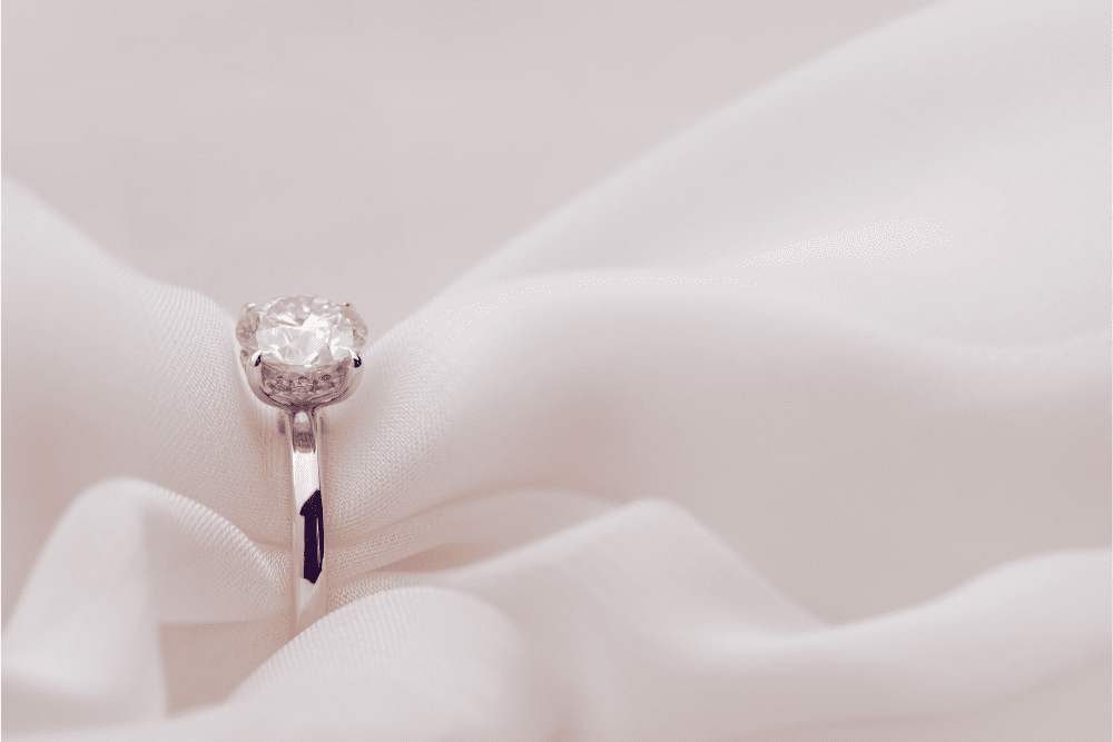 Valuta diamanti e scopri compra diamanti sicuri e affidabili | MV Luxury Group